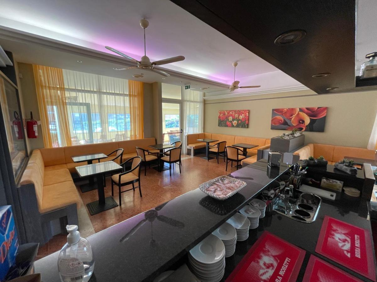 Hotel Niagara リニャーノ・サッビアドーロ エクステリア 写真